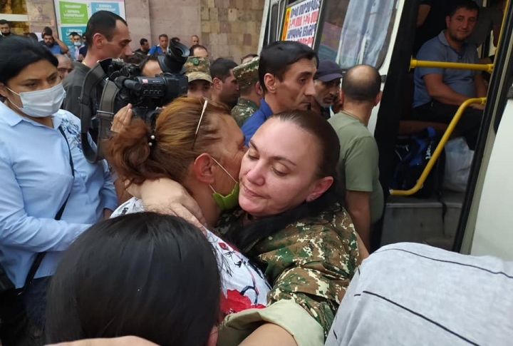 Armenian volunteers leaving for the front (PHOTOS)